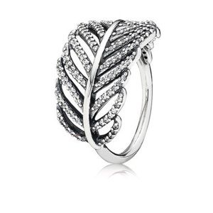 Pandora Light as a Feather ring